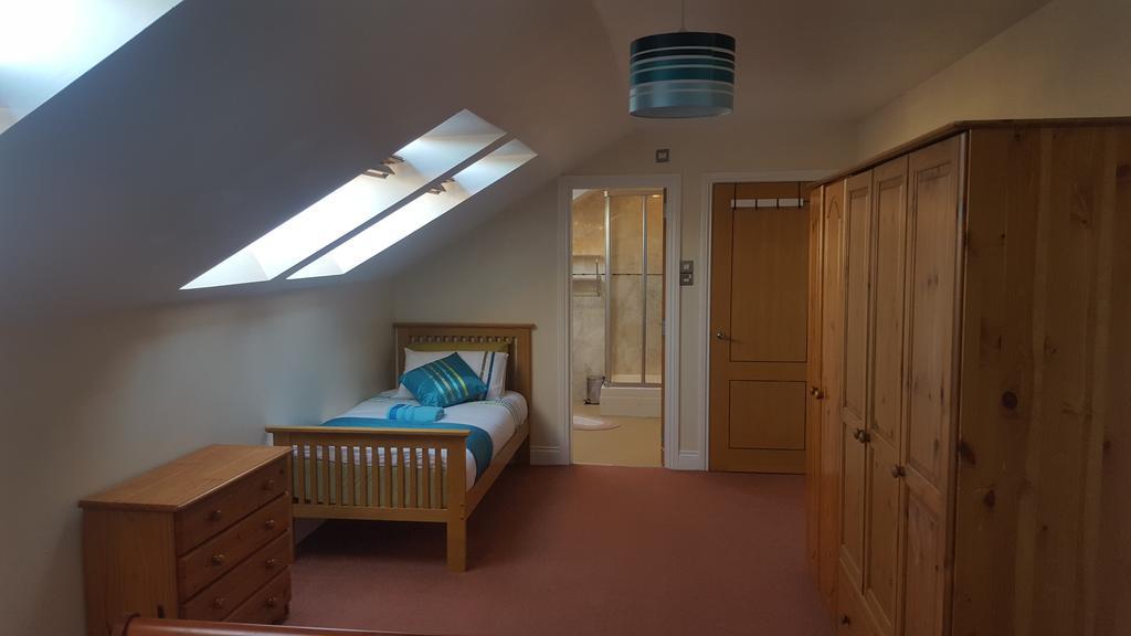 Apartamento Penthouse Sleeps 11 Edimburgo